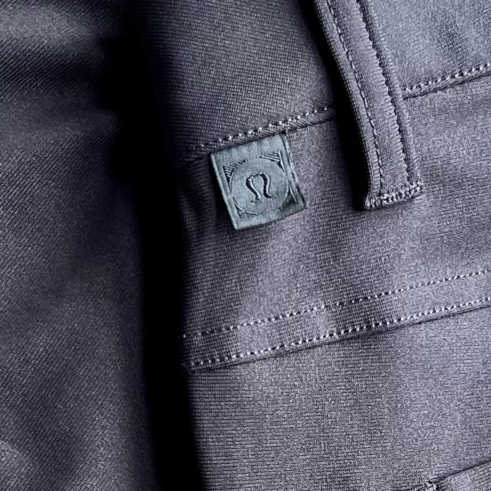Black Lululemon pant 31